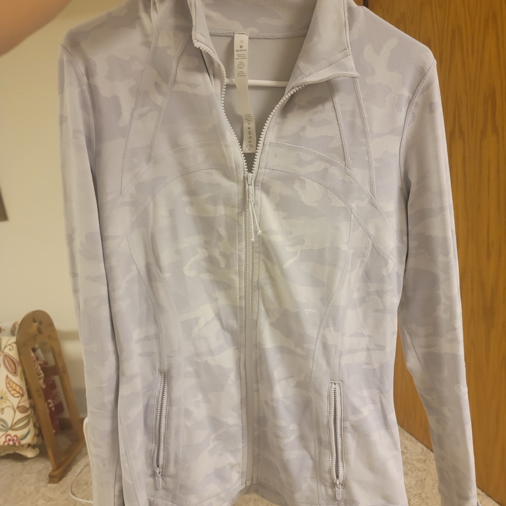 Lululemon jacket - size 12